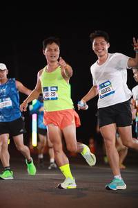 BIB: 43066, 4029, 41625
                            <button type="button" onclick="openModal(21311072)" class="btn btn-primary btn-sm float-right btn-popup" data-toggle="modal" data-target=".modal-high-quality">
                        <i class="fas fa-shopping-cart"></i> Add to Cart
                    </button>
                                            <button type="button" onclick="isThisMe(21311072, true)" class="btn btn-success btn-sm float-right btn-popup btn-isme hidden" data-toggle="tooltip" data-placement="bottom" title="นี่คือรูปของคุณใช่ไหม คลิกที่นี่เพื่อเอาเข้าอัลบั้ม">
                        <i class="fas fa-plus"></i> Add to album
                    </button>
                    <button type="button" onclick="isThisMe(21311072, false)" class="btn btn-warning btn-sm float-right btn-popup btn-isnotme hidden">
                        <i class="fas fa-ban"></i> Remove from album
                    </button>